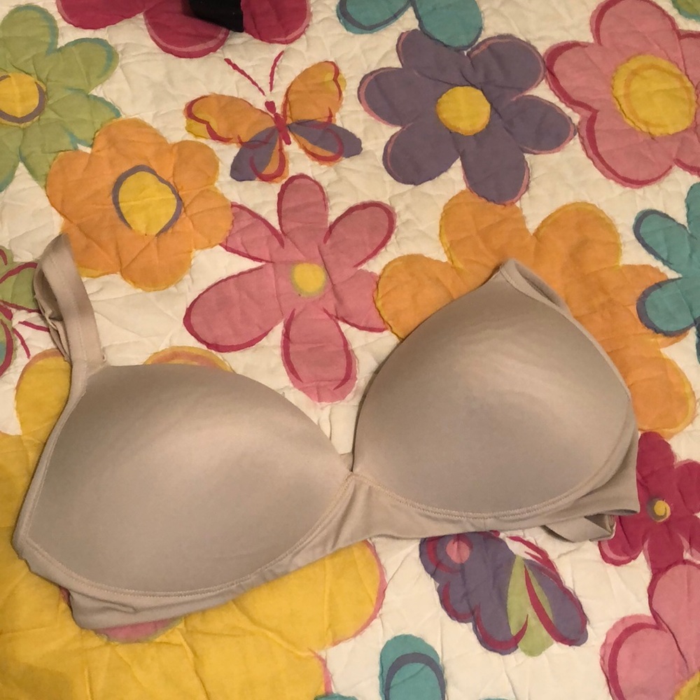 Warner’s push up wire-free—never worn!